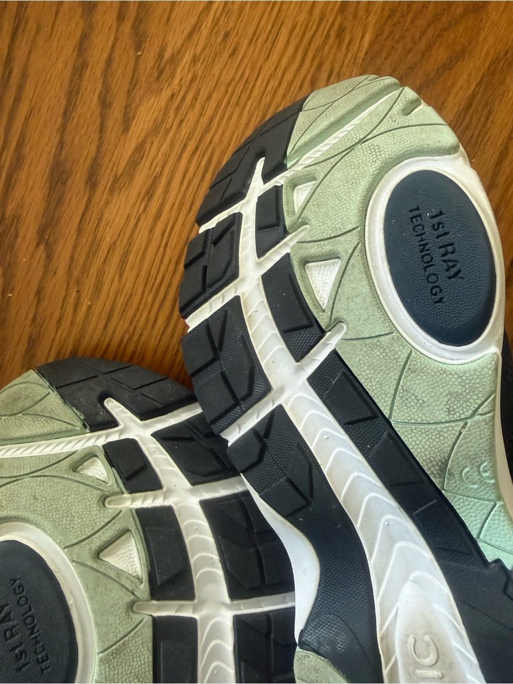 Like new Vionic Navy and Light Blue Lace-Up Sneakers - Picture 7 of 7